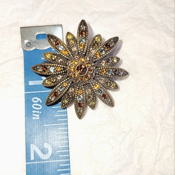JOAN RIVERS STARBURST SWAROVSKI  CRYSTAL BROOCH SET - Picture 8 of 9